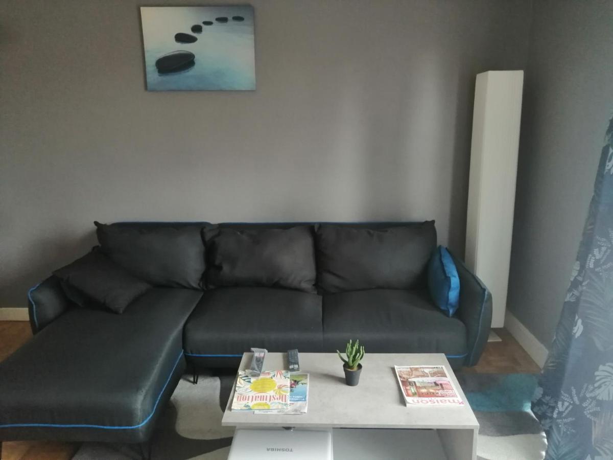 Chambre Dans Appartement A Niort Exterior photo